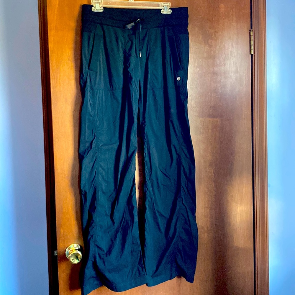 Lululemon black studio dance pant